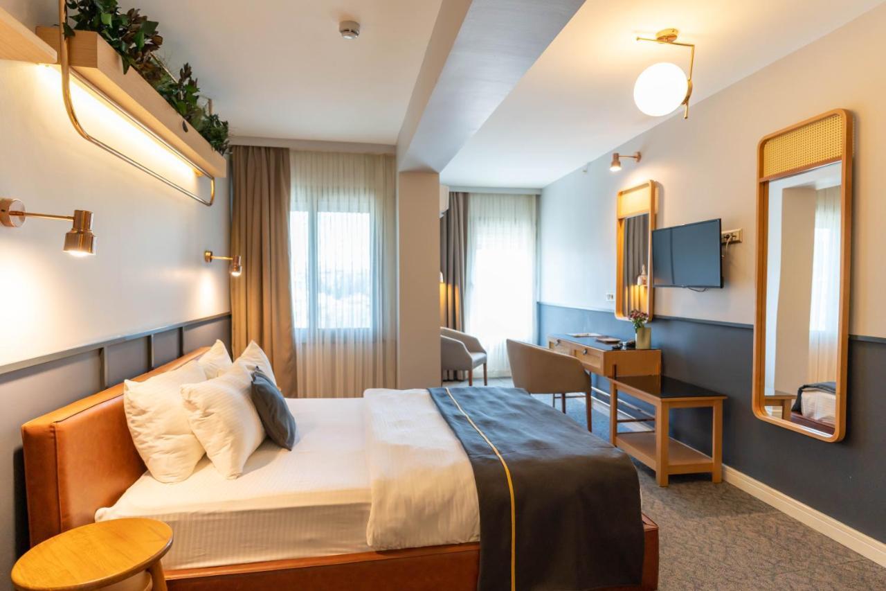 Viva La Hotel